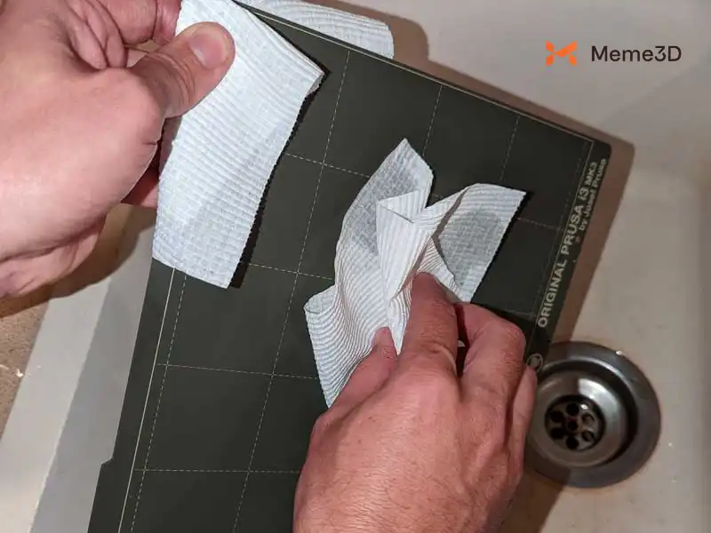 Hướng dẫn vệ sinh và sử dụng bàn PEI đúng cách